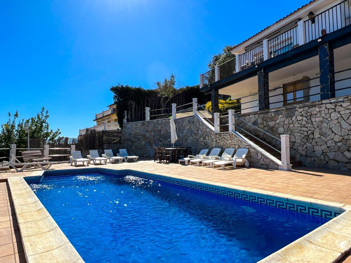 Vivalidays Casa Ricardo Villa Sant Cebria de Vallalta Bagian luar foto
