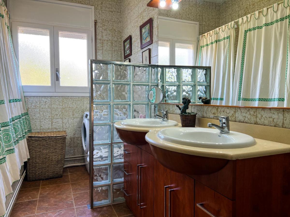 Vivalidays Casa Ricardo Villa Sant Cebria de Vallalta Bagian luar foto