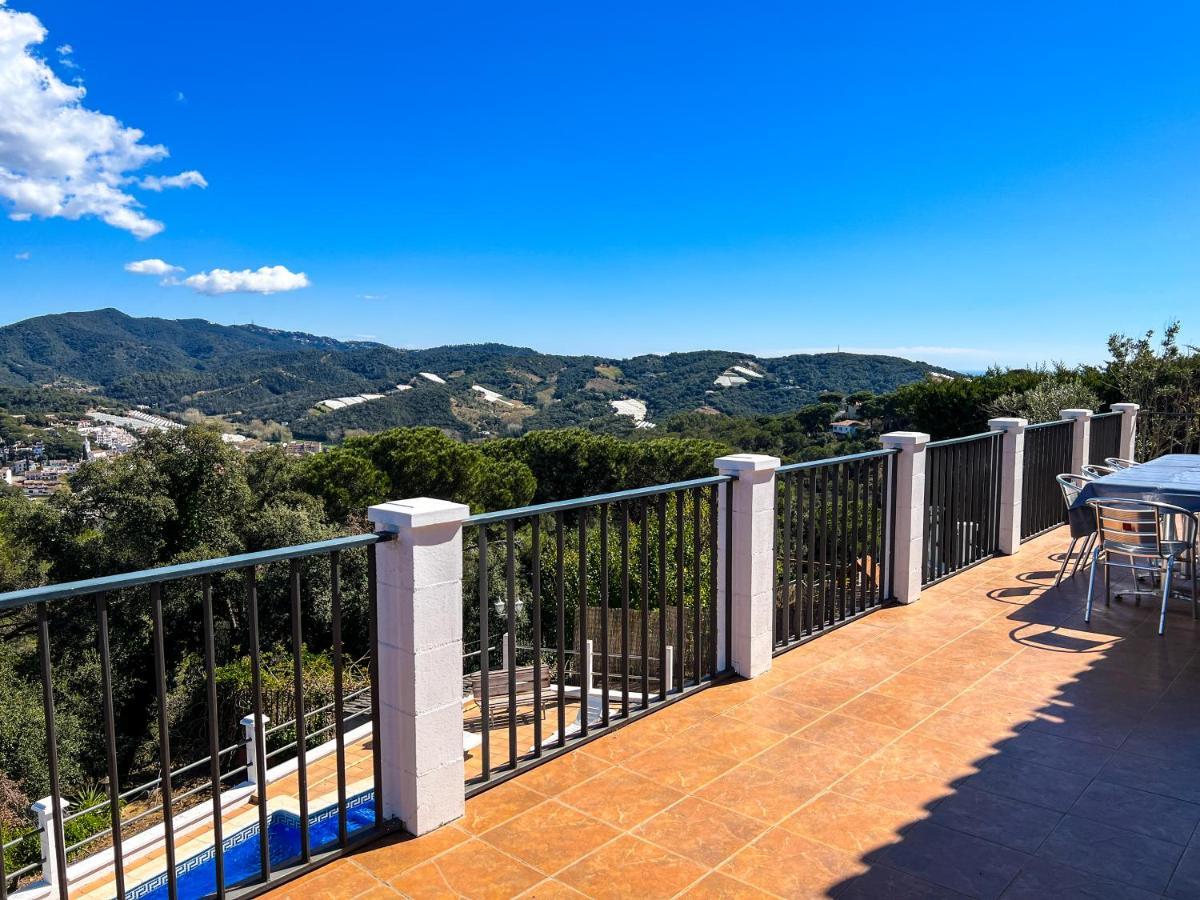 Vivalidays Casa Ricardo Villa Sant Cebria de Vallalta Bagian luar foto