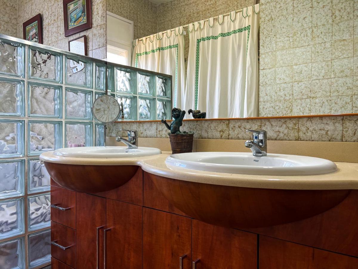 Vivalidays Casa Ricardo Villa Sant Cebria de Vallalta Bagian luar foto